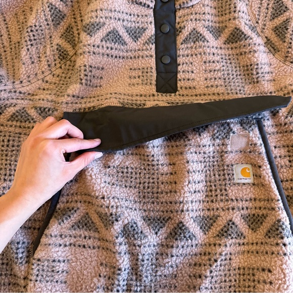 Carhartt Women's Relaxed Fit Fleece Pullover Warm Taupe Geo Aztec - Picture 4 of 8